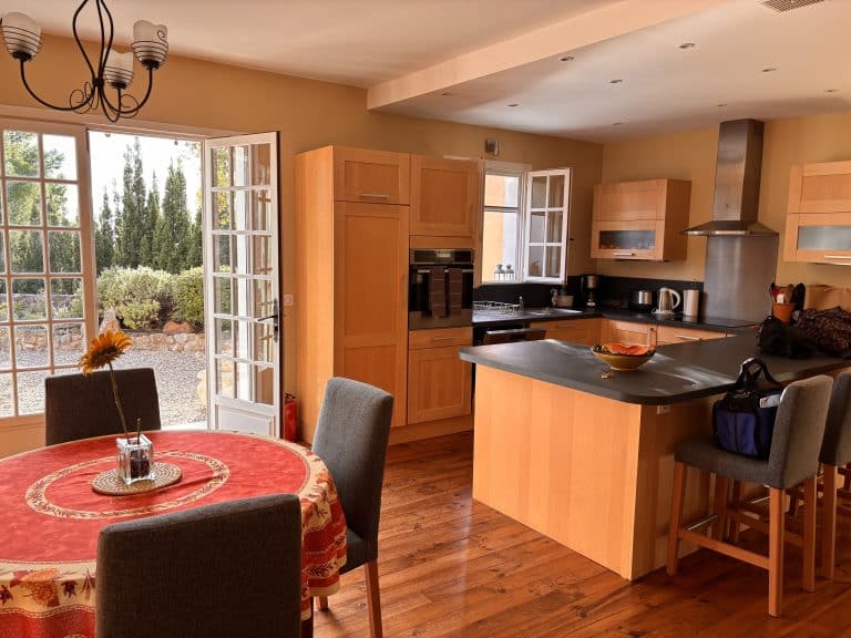 Cover photo of MAV 2025